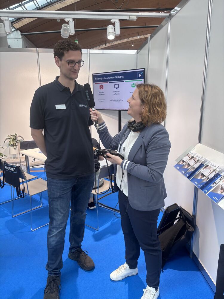 Podcast „neues lernen": Die LEARNTEC-Specialfolge ist live