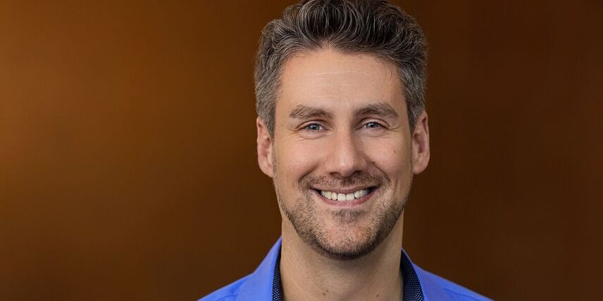 #FEHLERausradieren: Warum braucht es mehr Selbstreflexion im Business? | Haufe Group